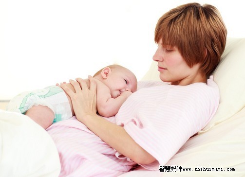 學習新生兒喂養習慣的5個方法