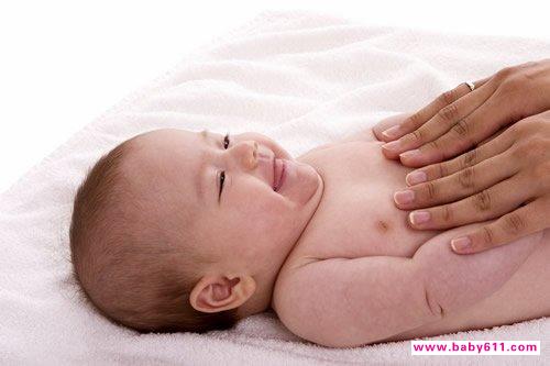 警惕:新生兒肚臍異常需診治