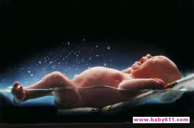 新生兒這些情況不宜洗澡