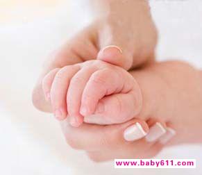 看指甲,了解寶寶的健康狀況