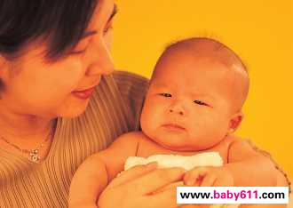 正確嬰兒抱姿 讓寶寶舒服又安全!