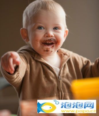 怎麼給嬰兒添加輔食 嬰兒輔食食譜大全 應如何給寶寶添加輔食?