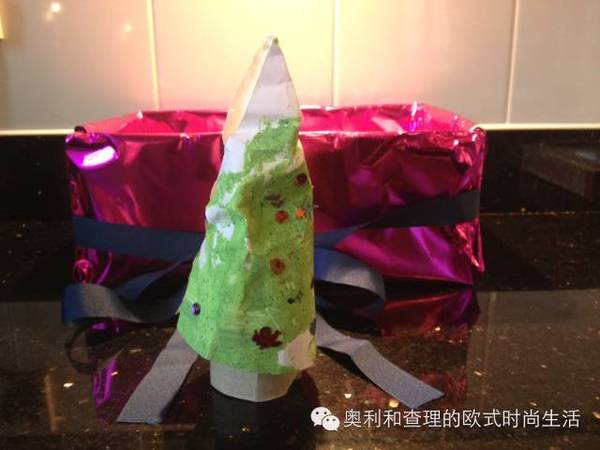 為何英國孩子一歲就開始做手工了?