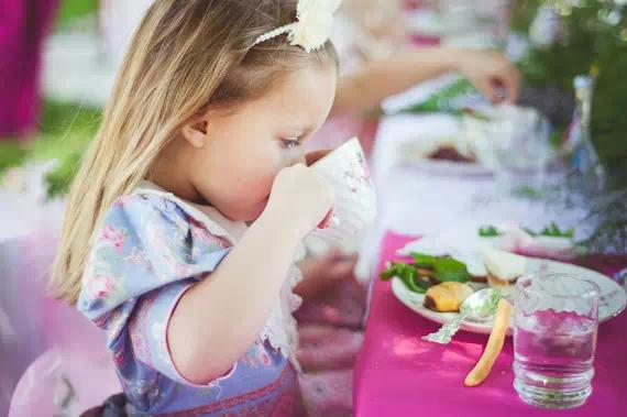 如果你有女兒,千萬別讓她做這些!