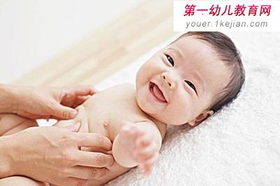 新生寶寶發熱不等於發燒